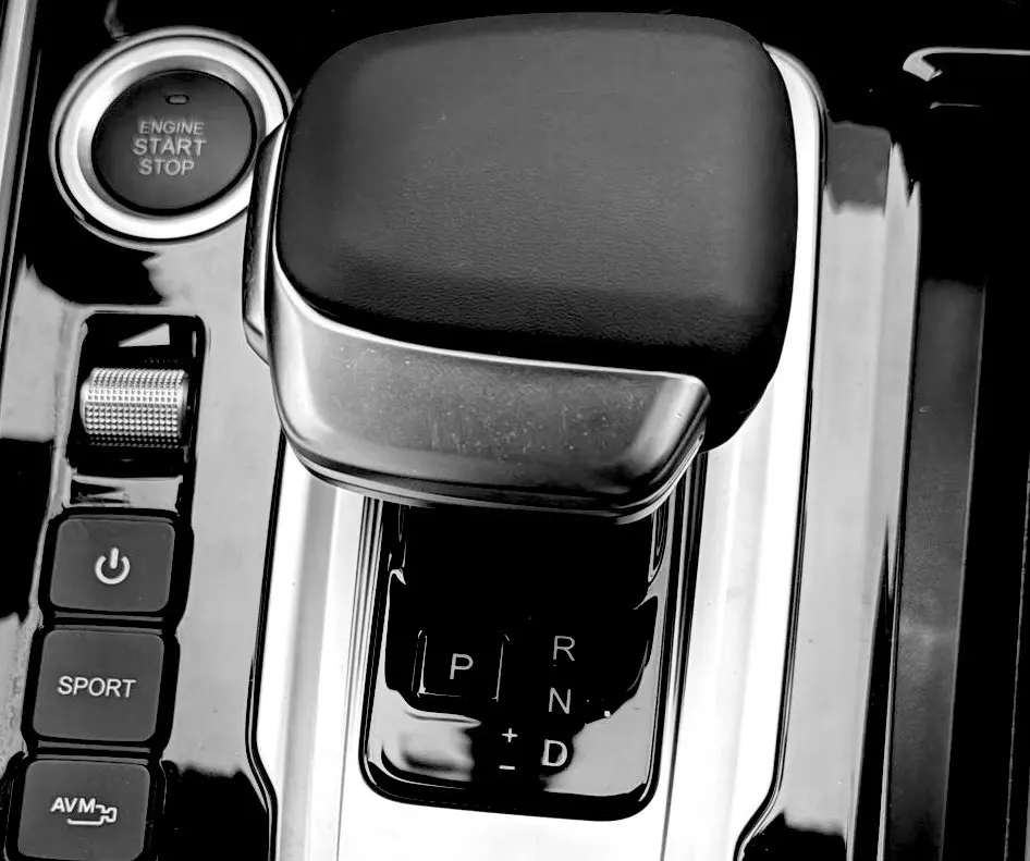 El EVO CUATRO CVT te pone las cosas más fáciles 2 Motor16 EVO CUATRO CON CAMBIO AUTOMATICO CVT 1 Motor16