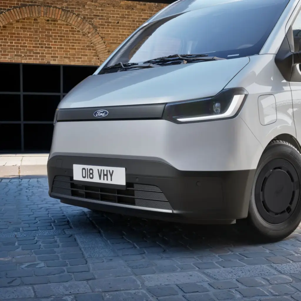 Con la nueva Transit City eléctrica, Ford Pro se lanza a la conquista del reparto urbano 14 Motor16 FORD TRANSIT CITY 10 Motor16