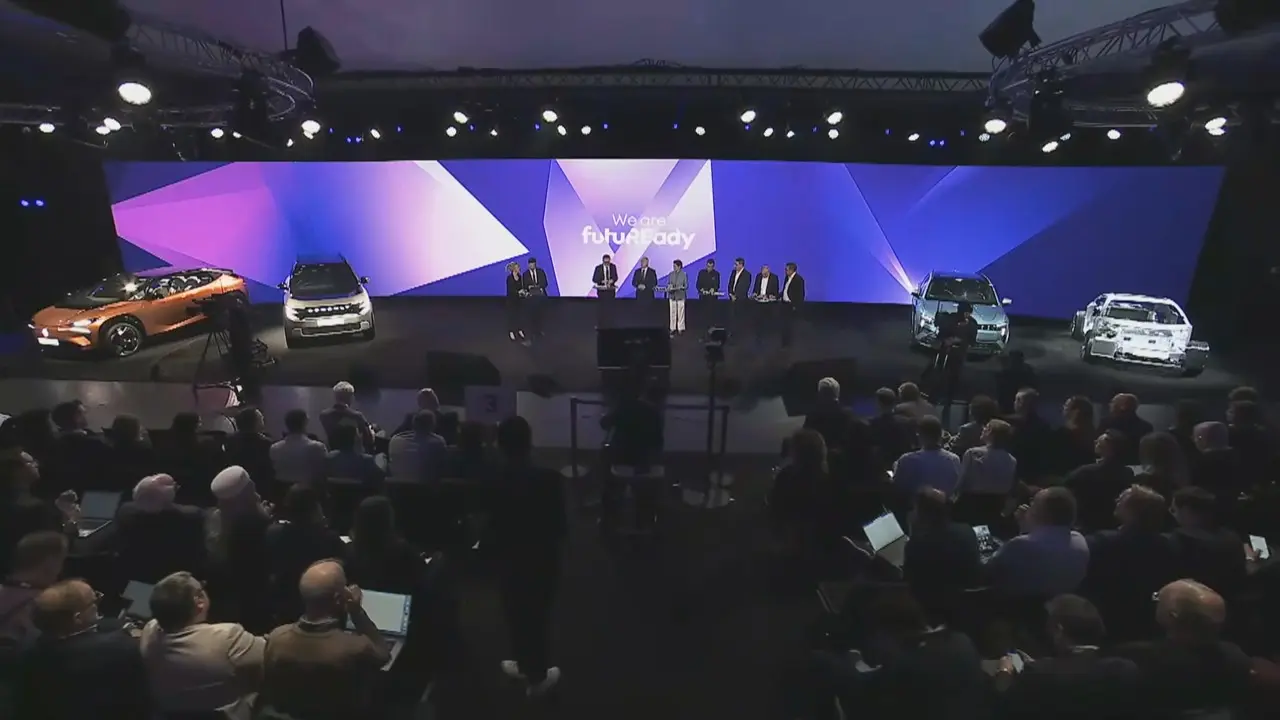 De Renaulution a futuREady, la nueva hoja de ruta de Renault Group para 2030