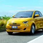 Primera prueba del Fiat 500 Hybrid. Ya no depende de un enchufe