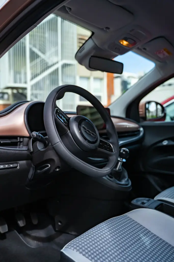 Fiat 500 Hybrid 26 Motor16