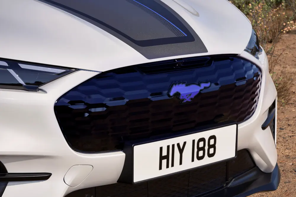 Ford Mustang Mach E GT California 9 Motor16