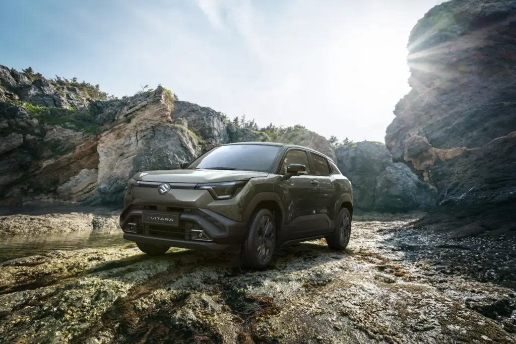 Fotos Suzuki e Vitara 4 Motor16