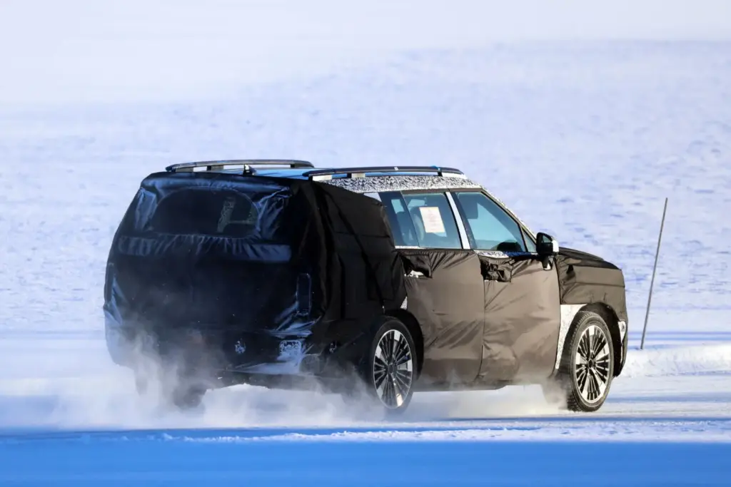 Hyundai Santa Fe 2026 restyling 19 Motor16