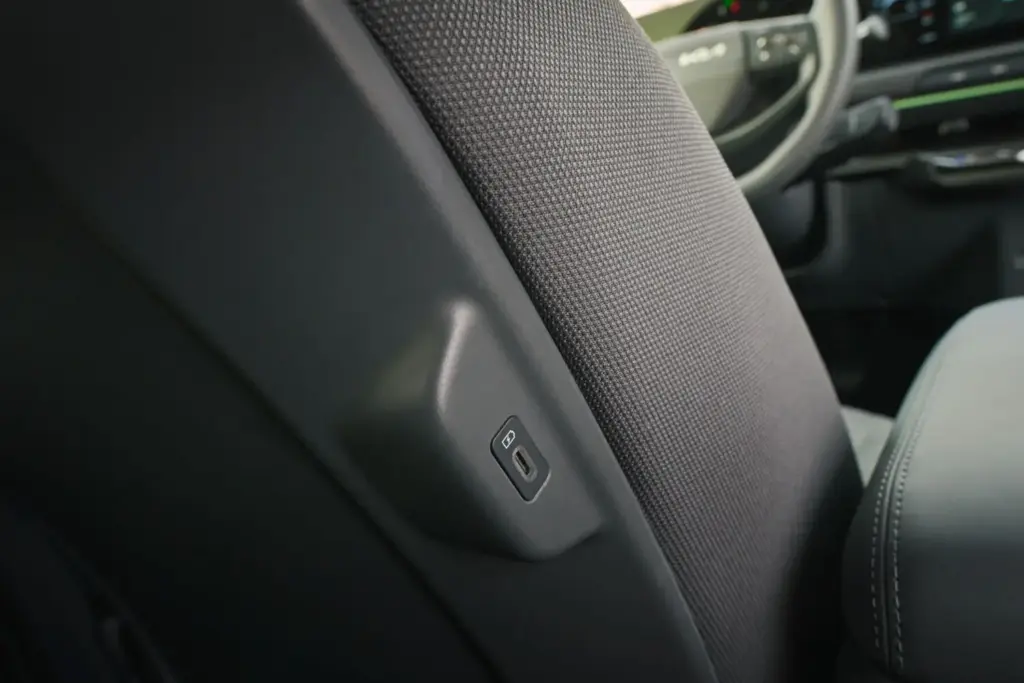 Primera prueba del Kia EV2: receta para el éxito 18 Motor16 KIA EV2 AL VOLANTE 13 Motor16