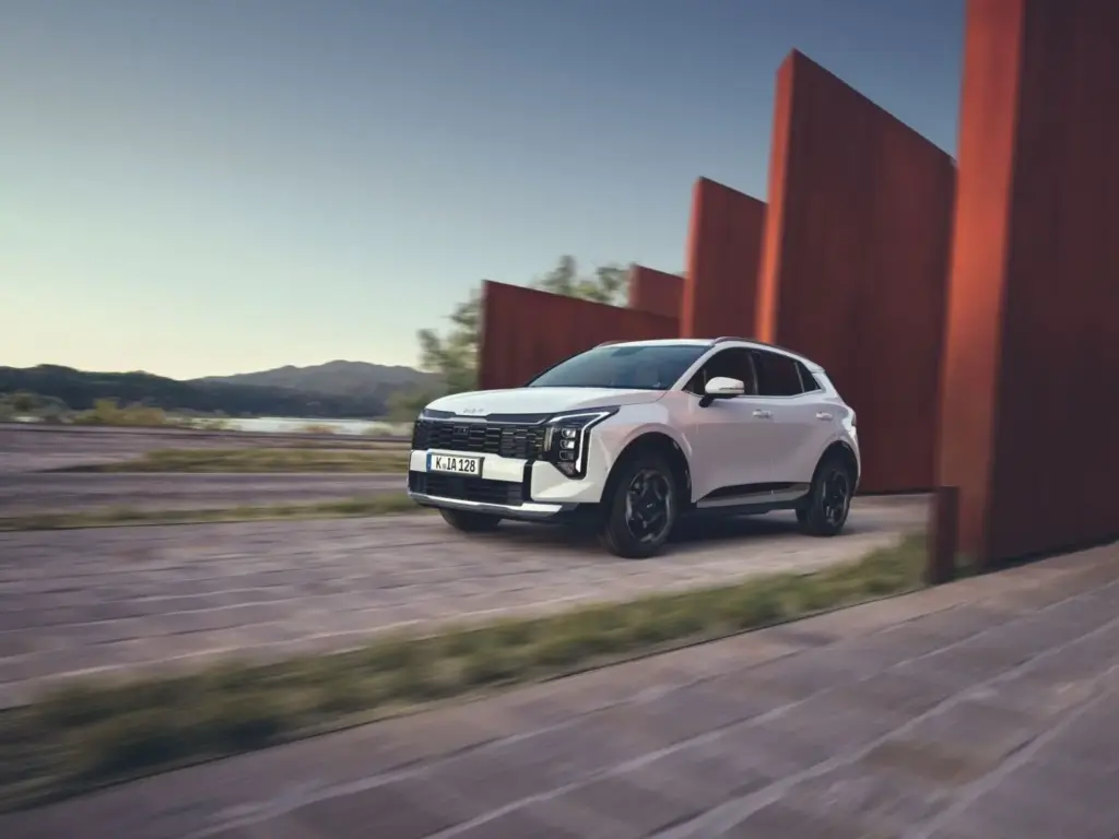 KIA SPORTAGE HEV 8 Motor16