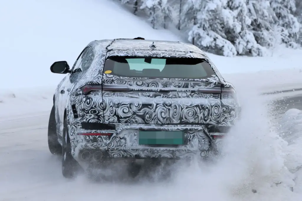 Lamborghini Urus SE Performante 13 Motor16