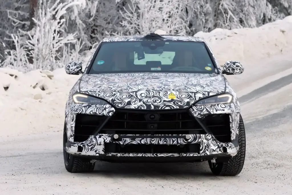 Lamborghini Urus SE Performante 3 Motor16