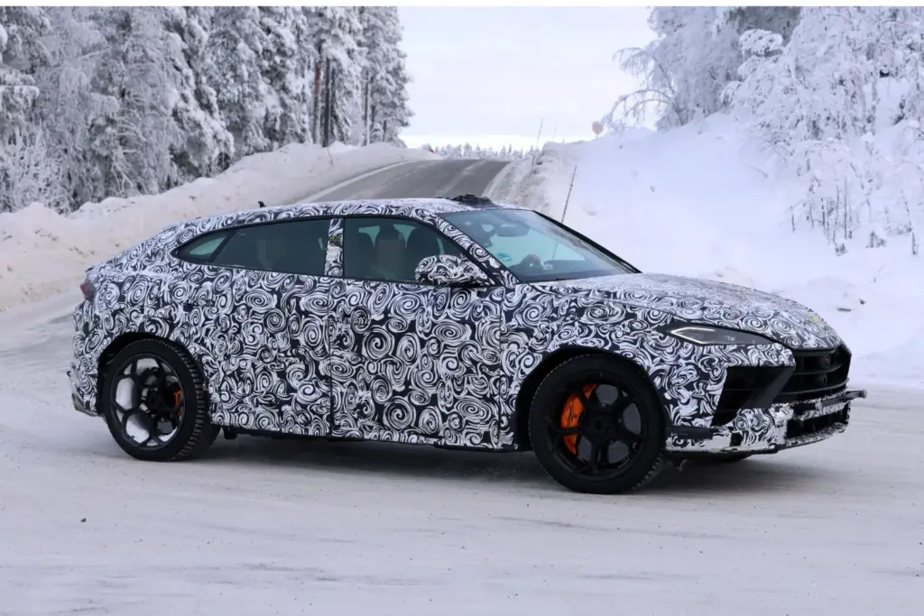 Lamborghini Urus SE Performante 6 Motor16