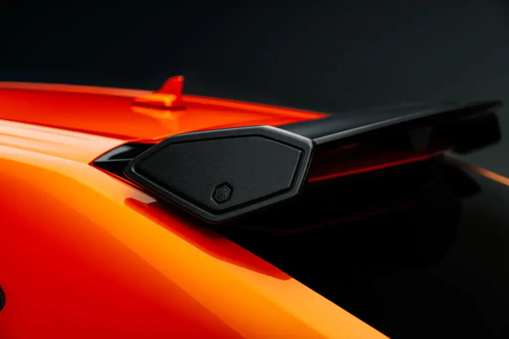 Lamborghini Urus SE Widetrack by Urban: Fibra de carbono por doquier para el SUV italiano