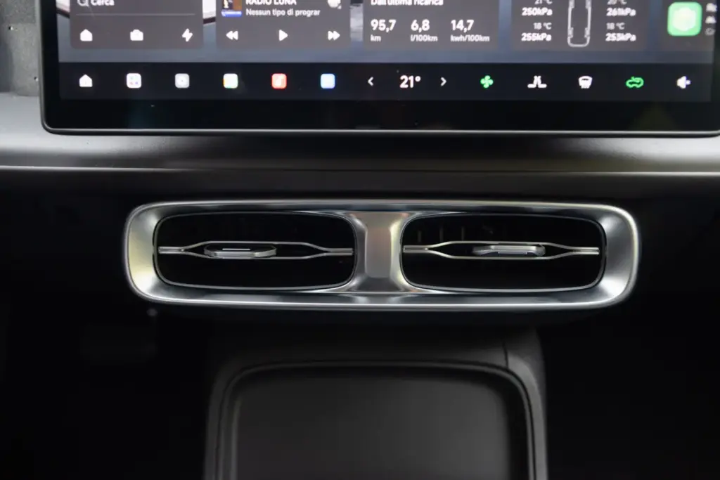 Leapmotor B10 Hybrid EV prueba 10 Motor16