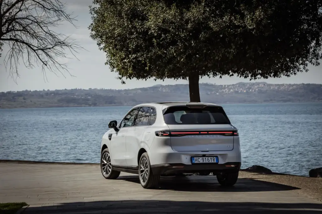 Leapmotor B10 Hybrid EV prueba 29 Motor16