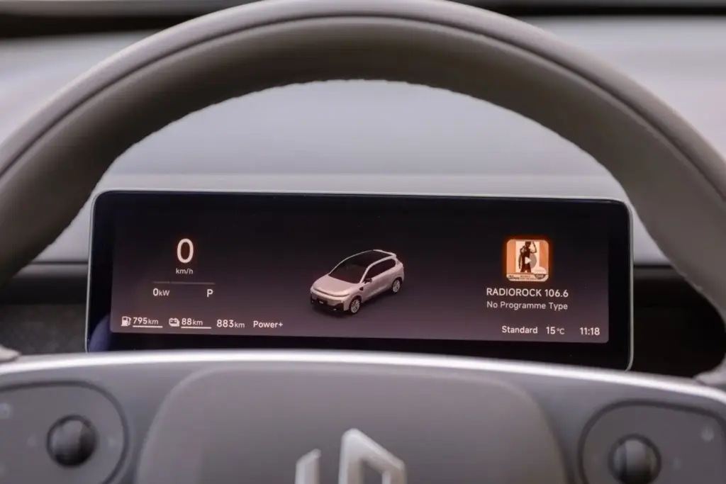 Leapmotor B10 Hybrid EV prueba 3 Motor16