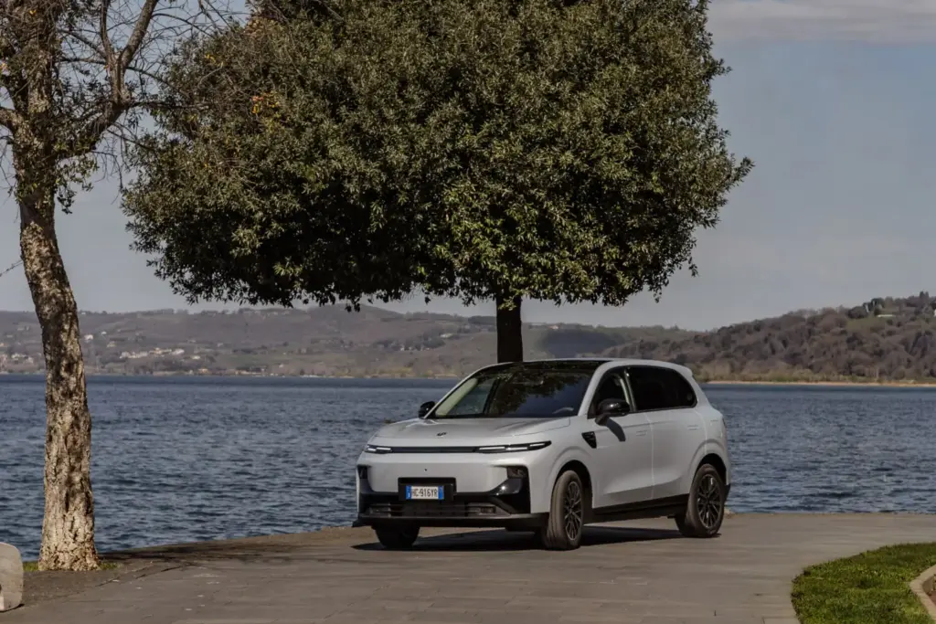 Leapmotor B10 Hybrid EV prueba 30 Motor16