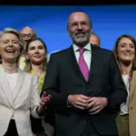 Manfred Weber (51), presidente del PP europeo: «Ya no contemplamos prohibir los motores de combustión»