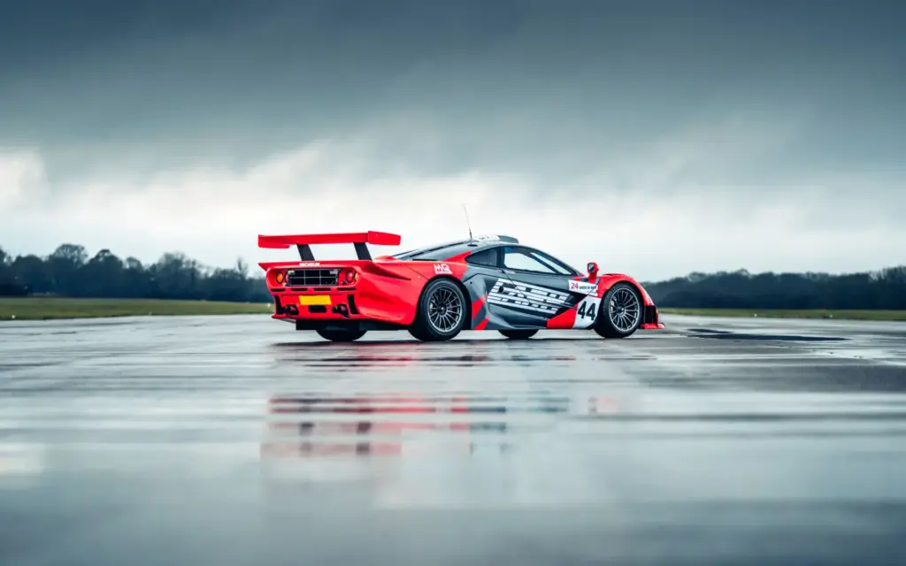 Un McLaren F1 GTR matriculable busca nuevo dueño. ¿Tienes 18 millones?