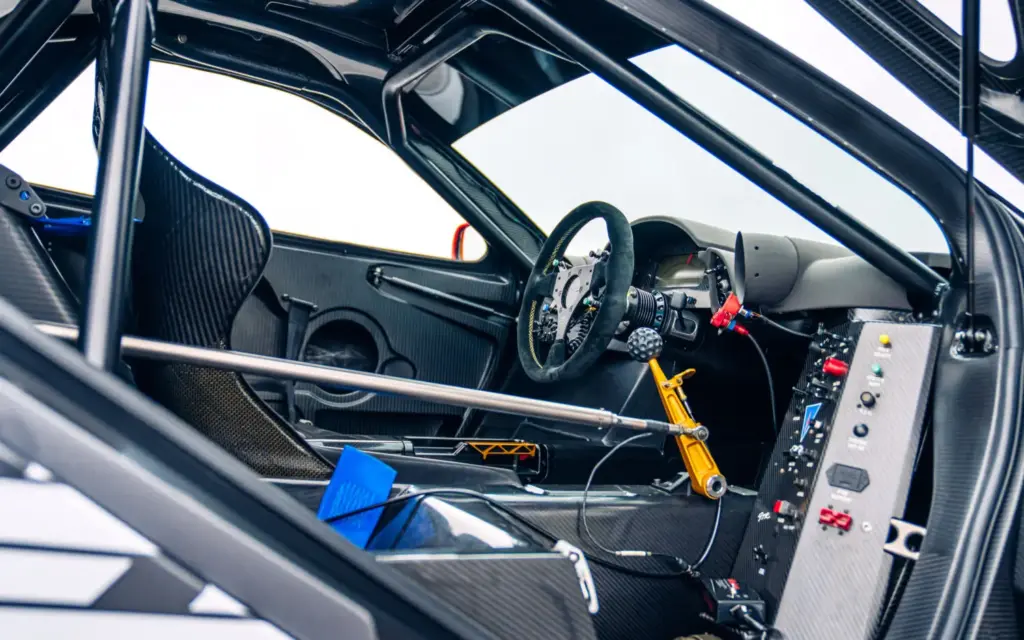 Un McLaren F1 GTR matriculable busca nuevo dueño. ¿Tienes 18 millones?