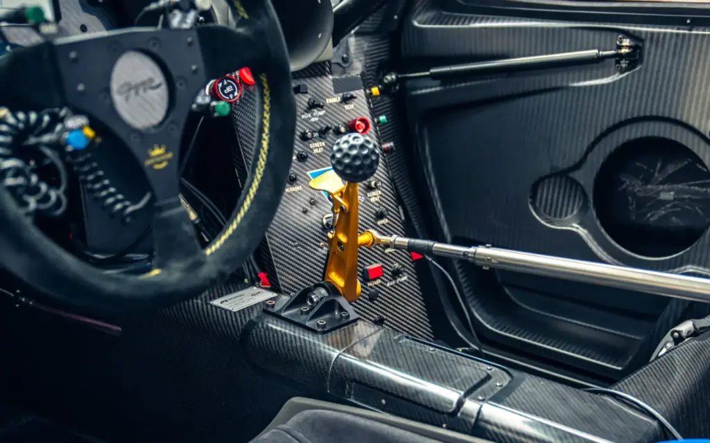 McLaren F1 GTR 1997 15 Motor16