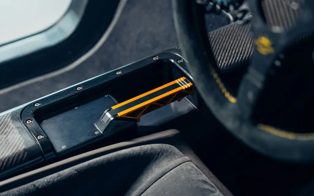 McLaren F1 GTR 1997 17 Motor16