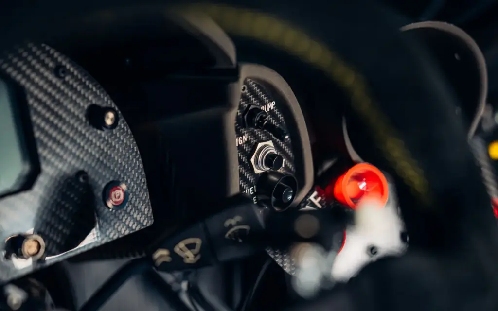 McLaren F1 GTR 1997 22 Motor16