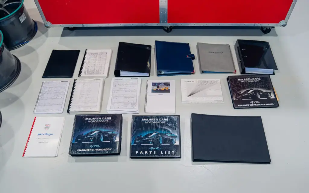 McLaren F1 GTR 1997 48 Motor16