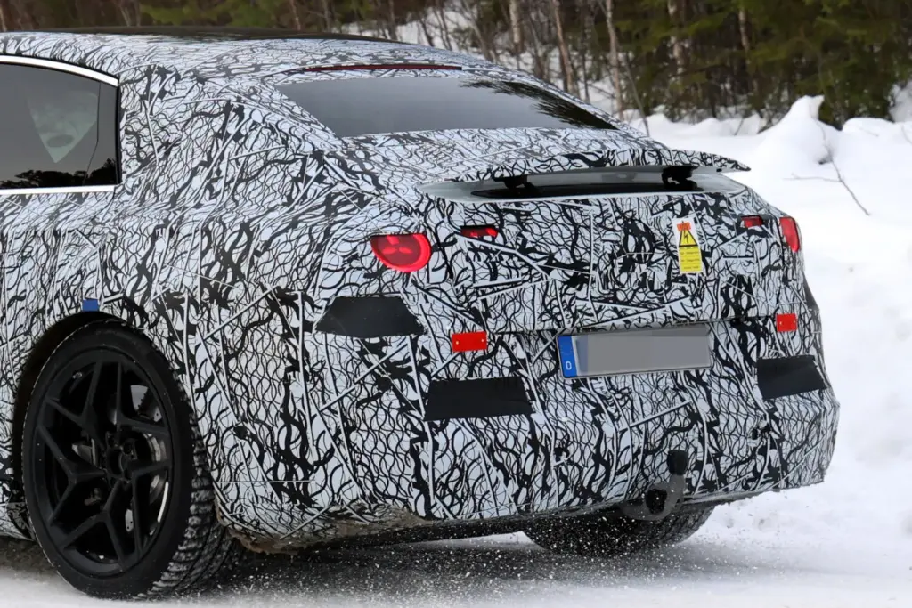 Mercedes AMG Clase C electrico 2027 10 Motor16