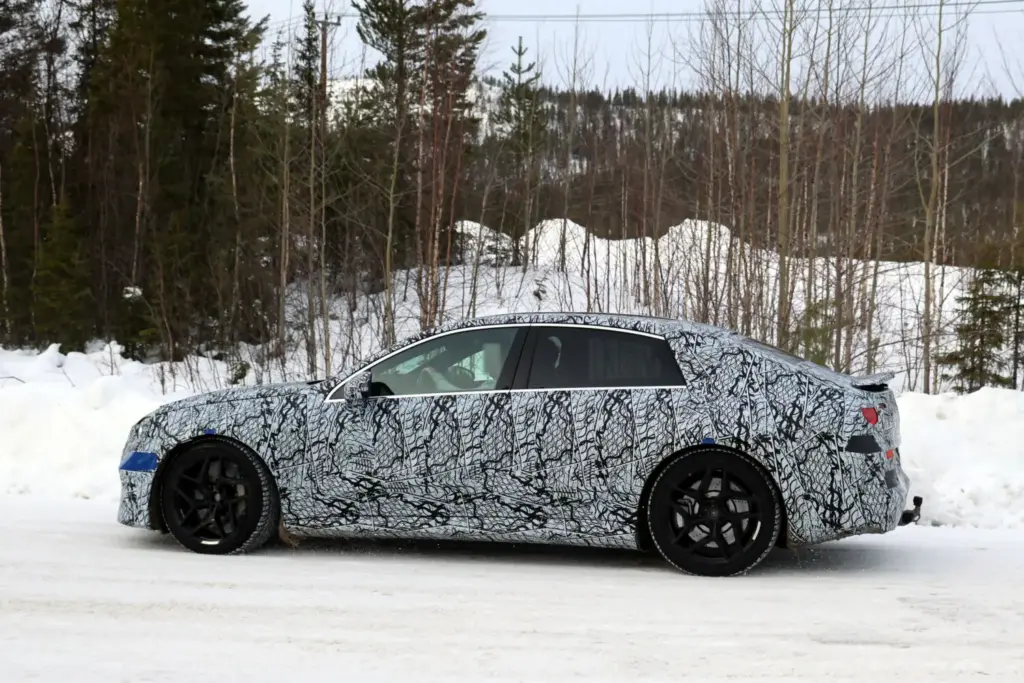 Mercedes AMG Clase C electrico 2027 7 Motor16