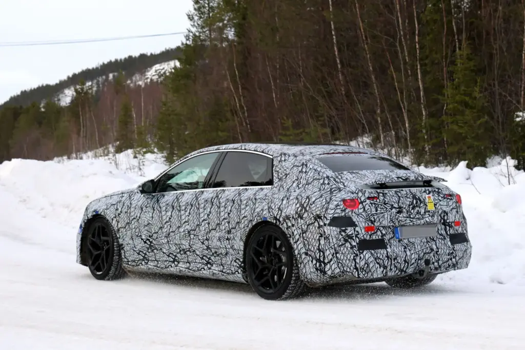 Mercedes AMG Clase C electrico 2027 9 Motor16