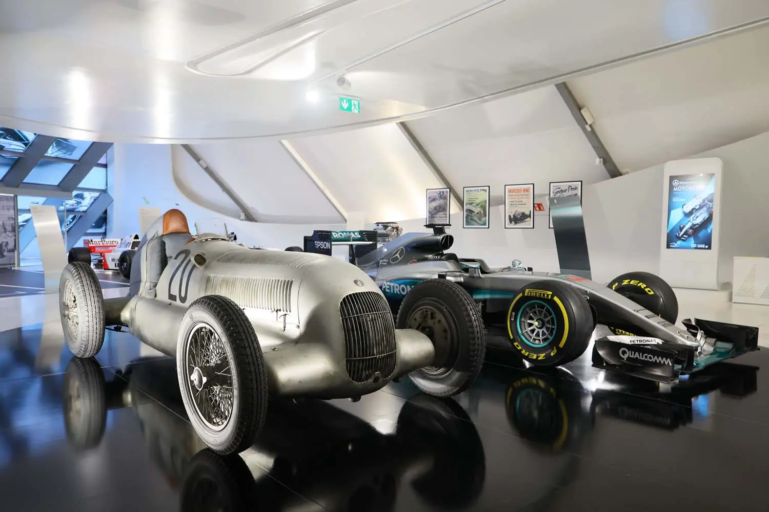 Las legendarias ‘Flechas del plata’ de Mercedes-Benz están en España ¿Dónde puedes verlas?