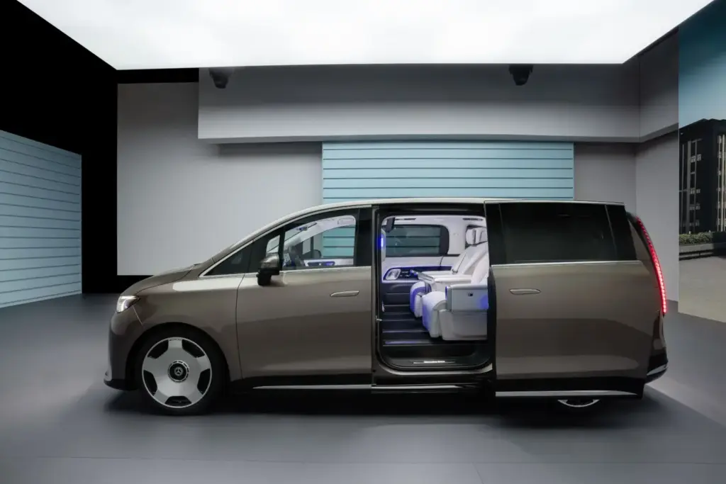 Mercedes VLE 2026 17 Motor16