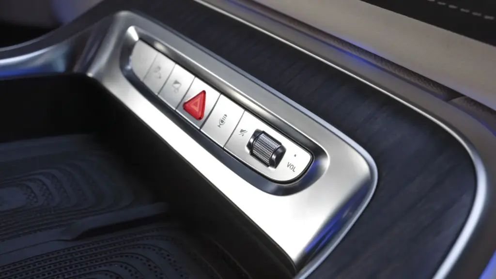 Mercedes VLE 2026 50 Motor16