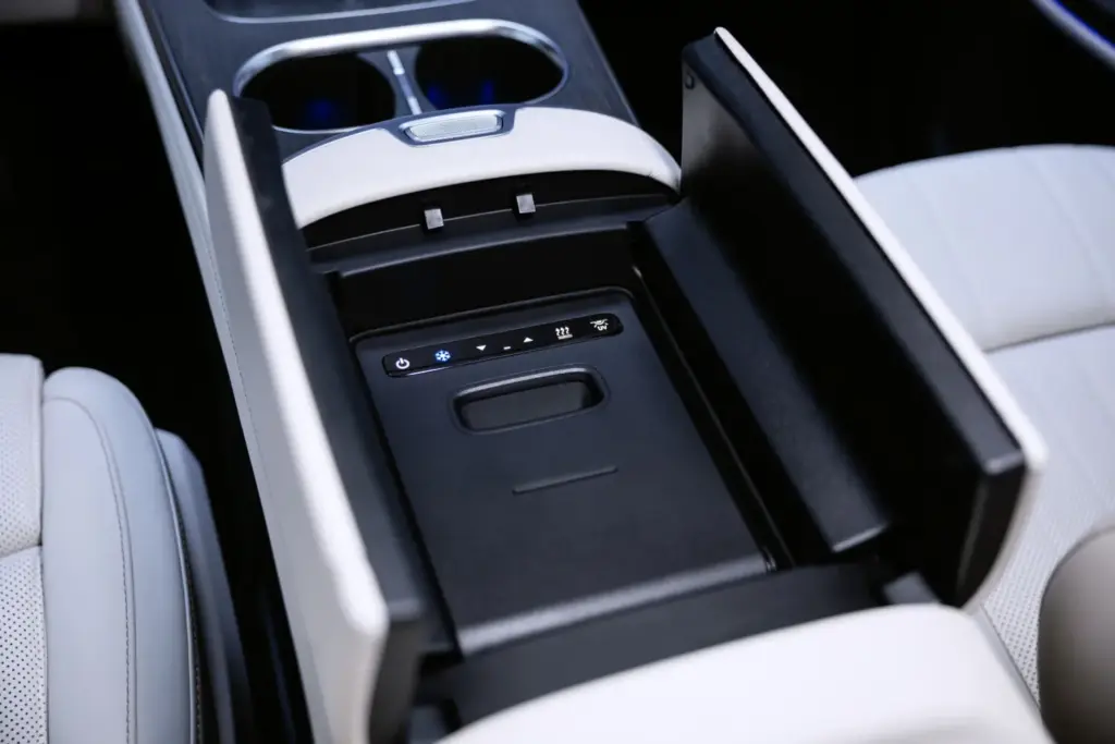 Mercedes VLE 2026 64 Motor16