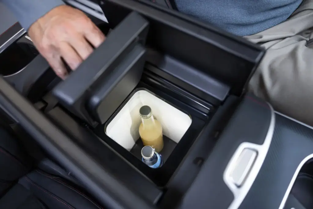 Mercedes VLE 2026 96 Motor16