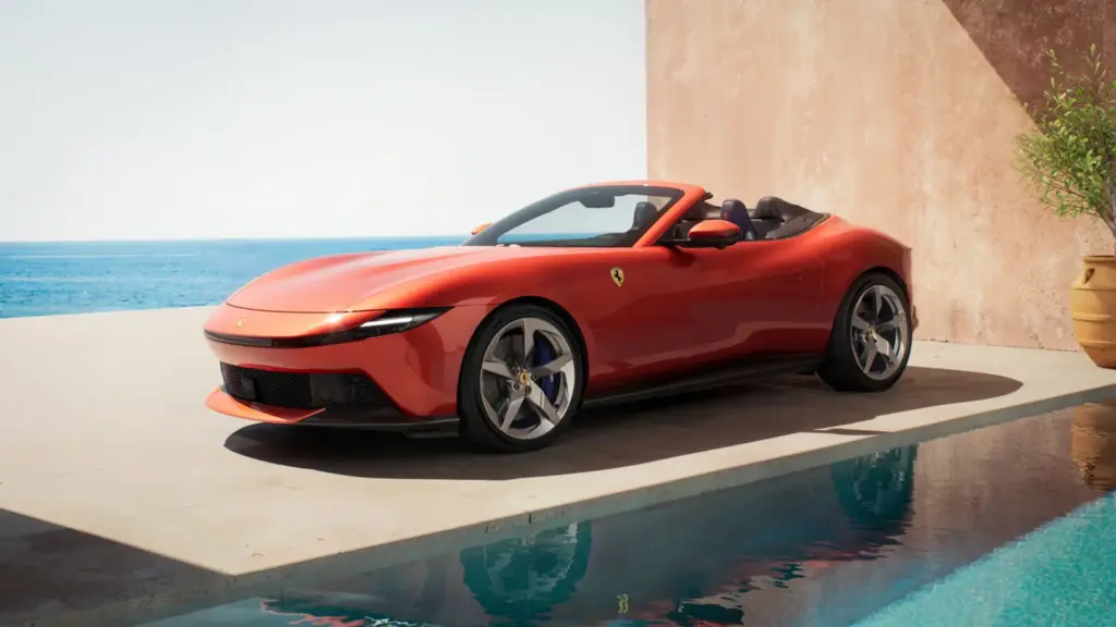NUEVO FERRARI AMALFI SPIDER 1 Motor16
