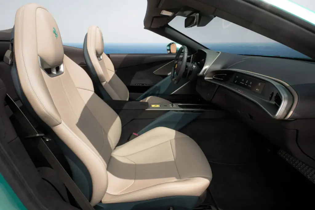 NUEVO FERRARI AMALFI SPIDER 15 Motor16