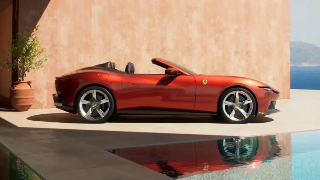 NUEVO FERRARI AMALFI SPIDER 8 Motor16