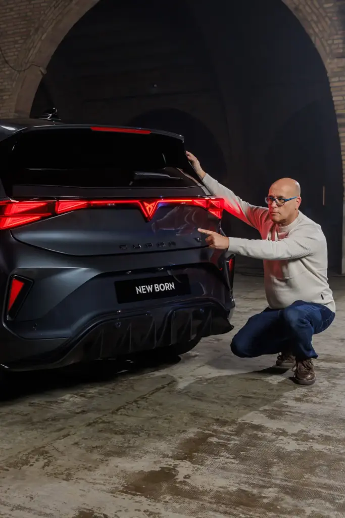 Primer contacto con el recién nacido. Simplemente más Cupra 24 Motor16 Nuevo motor Cupra Born 06116