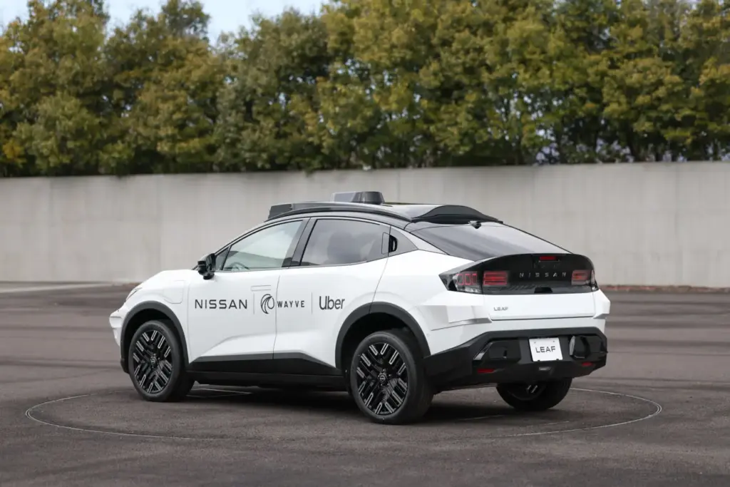 Nissan Wayve Uber robotaxi madrid tokio 6 Motor16