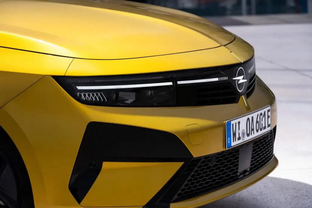 Opel Astra 2026 34 Motor16