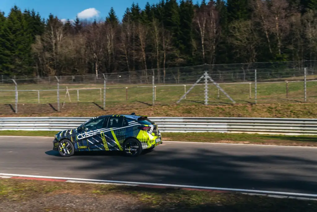 El Opel Corsa GSE ultima su preparación en Nürburgring 9 Motor16 Opel Corsa GSE 2027 7 Motor16