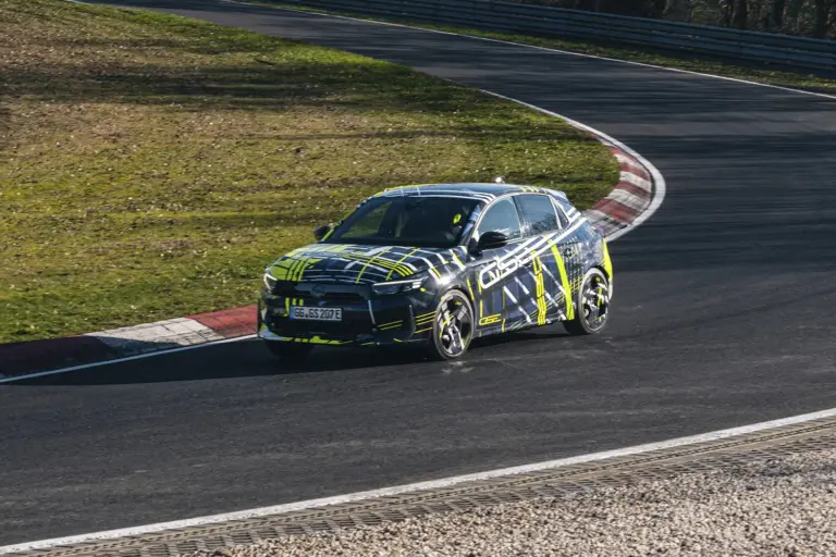 El Opel Corsa GSE ultima su preparación en Nürburgring