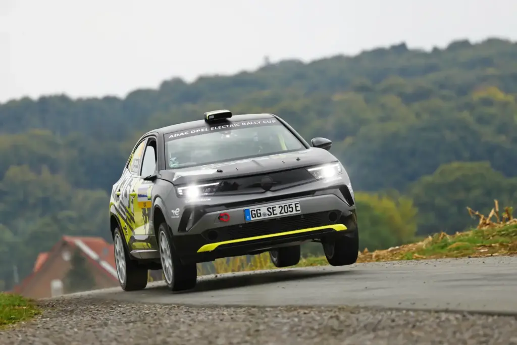 OpelMokkaGSERally Motor16