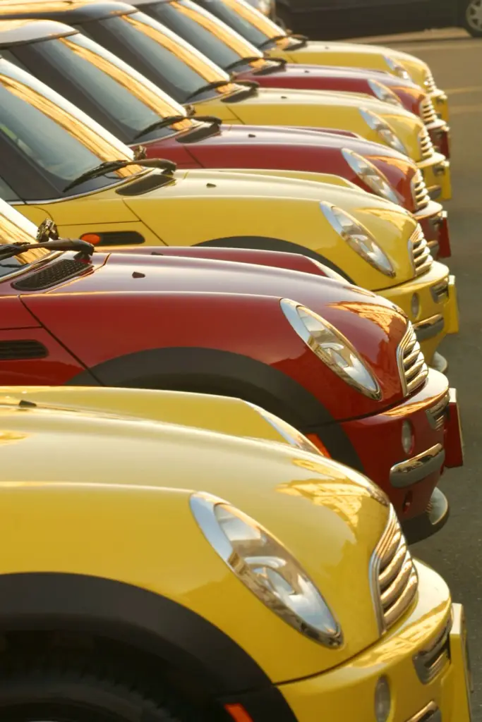 P90612783 highRes bmw na 50th annivers Motor16