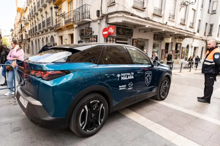 El Peugeot 3008 se luce en Málaga junto a los actores e invitados al Festival de Cine