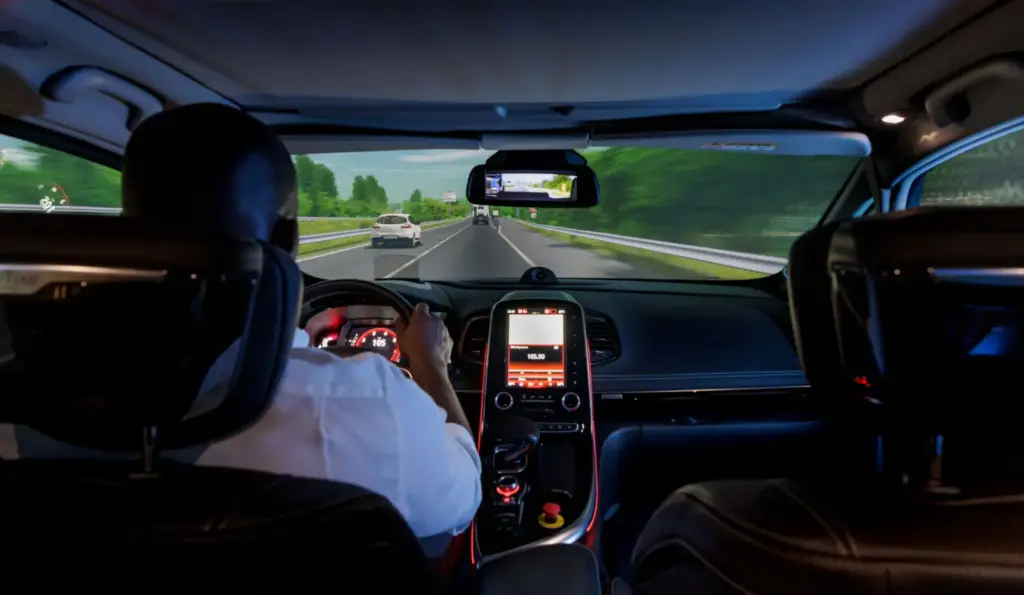 PLAN FUTUREADY RENAULT GROUP 16 Motor16