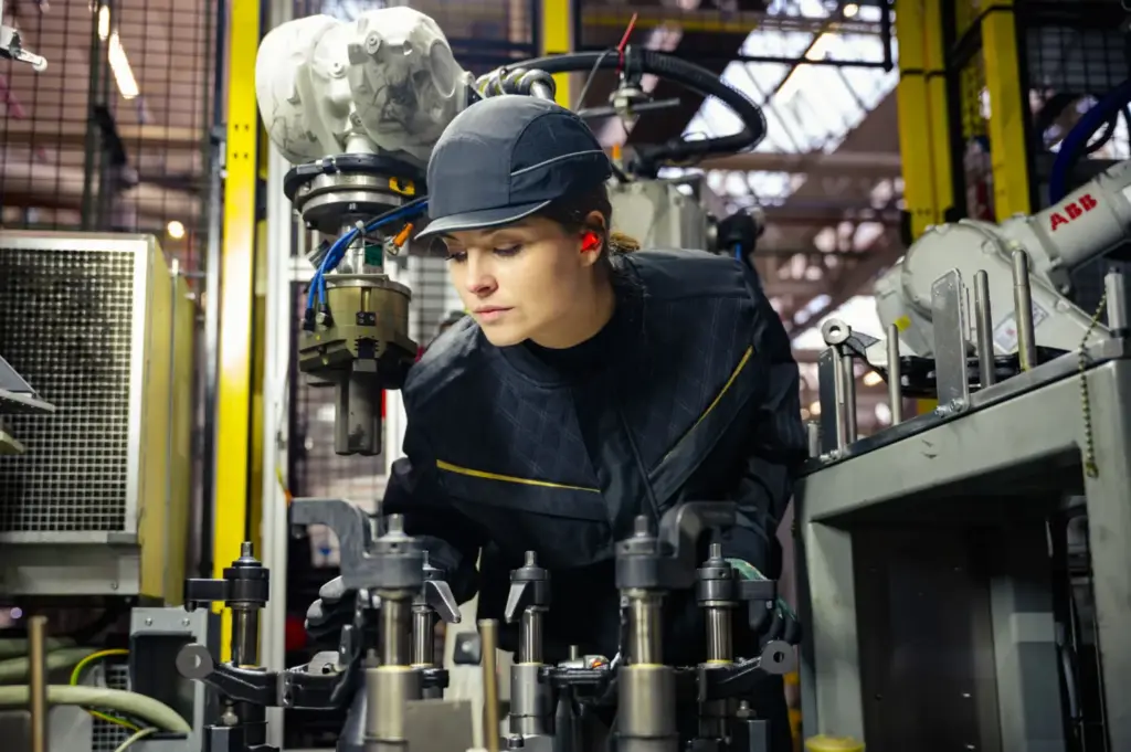 PLAN FUTUREADY RENAULT GROUP 6 Motor16