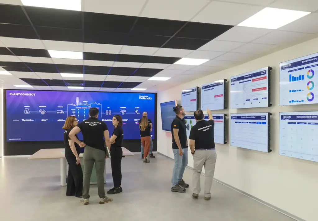 PLAN FUTUREADY RENAULT GROUP 7 Motor16