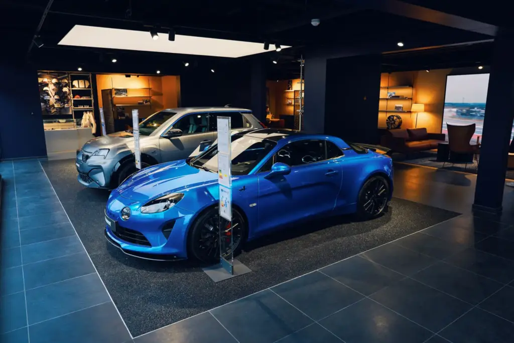 PLAN FUTUREADY RENAULT GROUP 8 Motor16