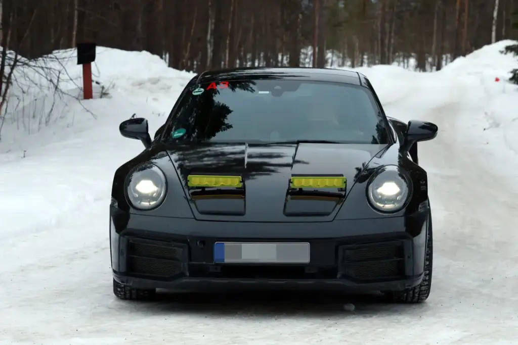 Porsche 911 Dakar 2027 1 Motor16