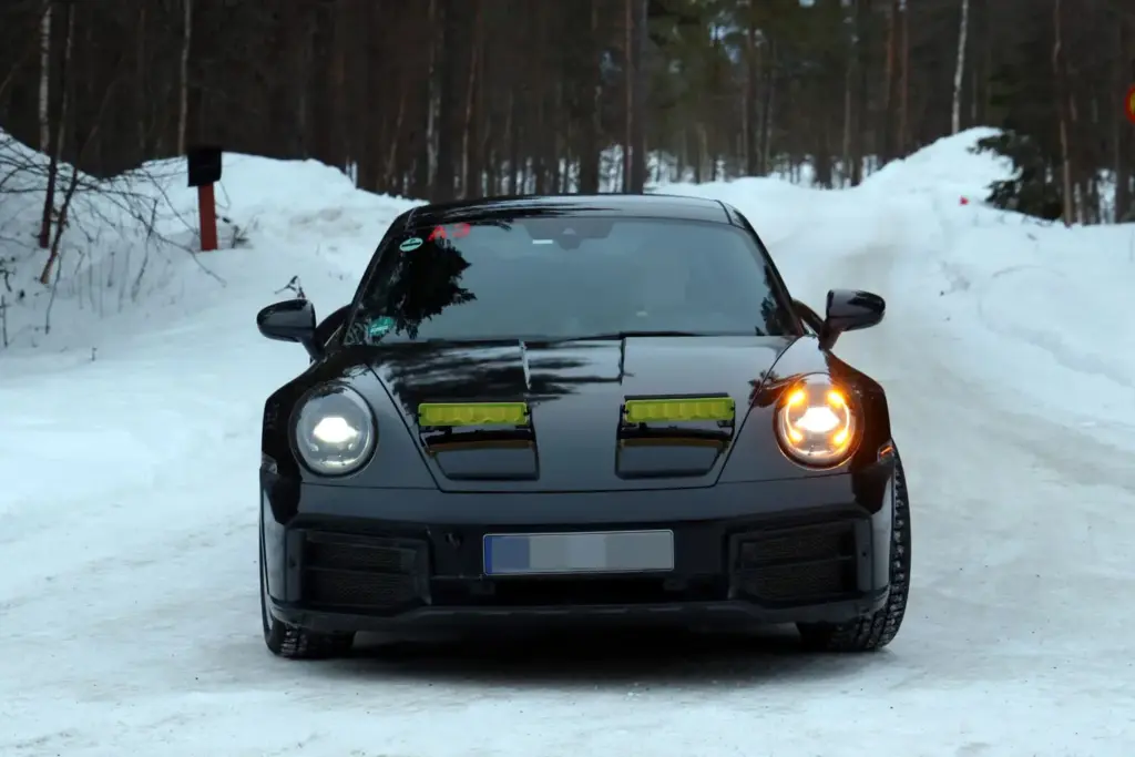 Porsche 911 Dakar 2027 2 Motor16